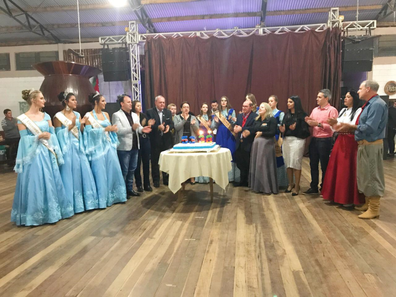 BAILE DE ANIVERSÁRIO DO MUNICÍPIO 